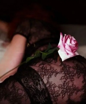 Я опытная индивидуалка с нежными пальчиками и сексуальным телом. Живу в Москве и готова забрать тебя в мир наслаждения и релакса. Мои услуги включают классический и эротический массаж, оральный и классический секс, стриптиз и многое другое. Я могу стать твоей женщиной на ночь или твоей соблазнительной компаньонкой на вечер. Мои фото реальны, и я готова подтвердить свою красоту по приезду. У меня есть положительные отзывы, которые говорят о моей профессионализме и нежности. Если ты готов погрузиться в океан наслаждения, то жду твоего звонка. 💋💕🔥 4943, 25 лет